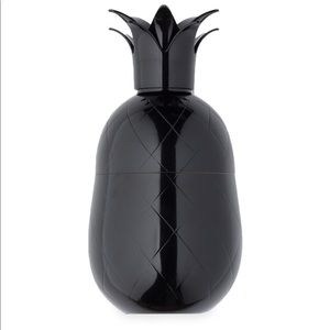 WP DESIGN PINEAPPLE COCKTAIL SHAKER IN BLACK